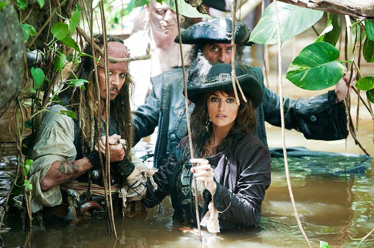 [12/10/2018] In Teil vier wurde Jack Sparrow von der Nebenfigur zum Hauptcharakter befördert.