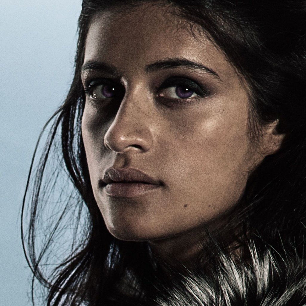 Anya Chalotra als Yennefer in der Netflix-Serie The Witcher