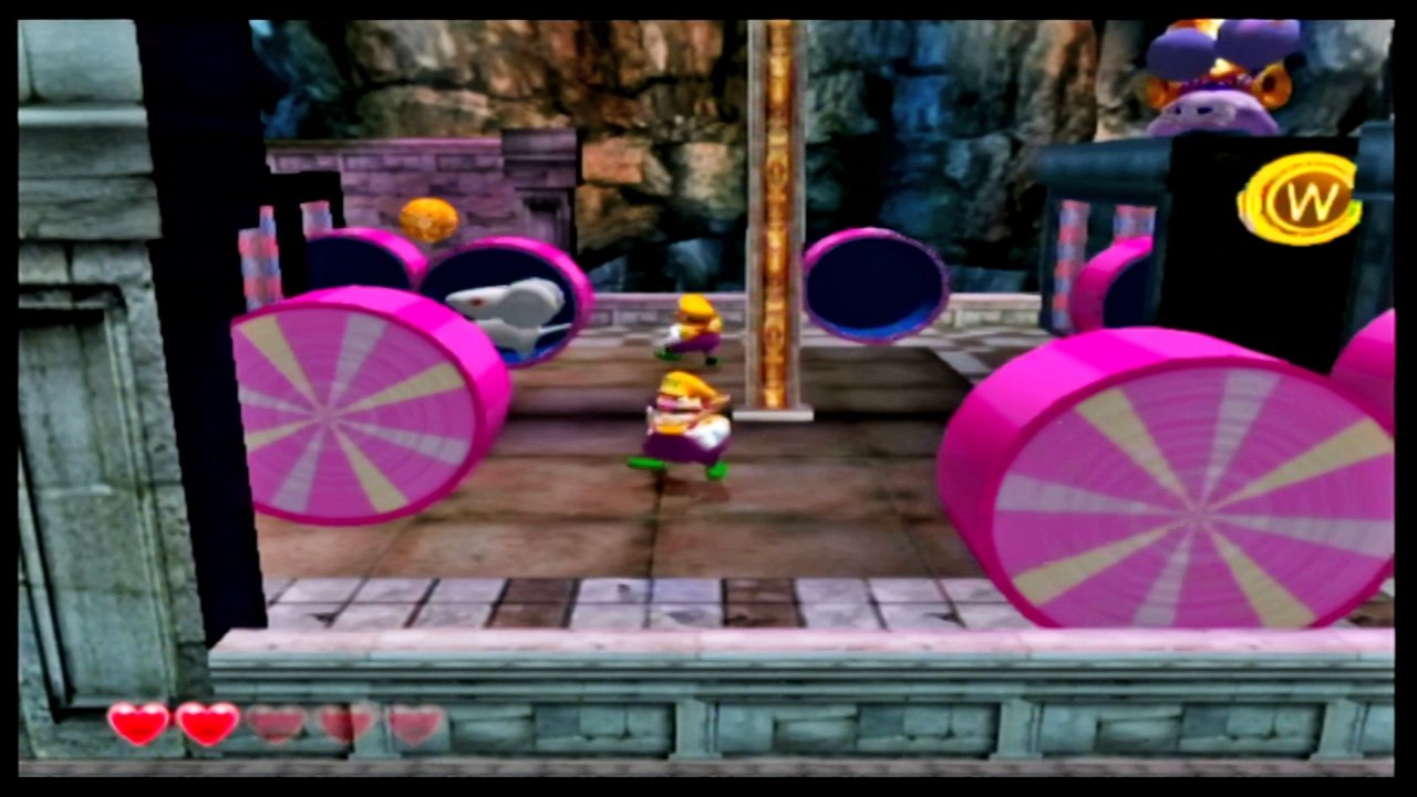 [10/10/2019] Sehr schön ist, dass fast jede Welt mit einem eigenen Gimmick daherkommt. In den Spiegelhallen müssen wir uns oft mithilfe unseres Spiegelbilds orientieren.