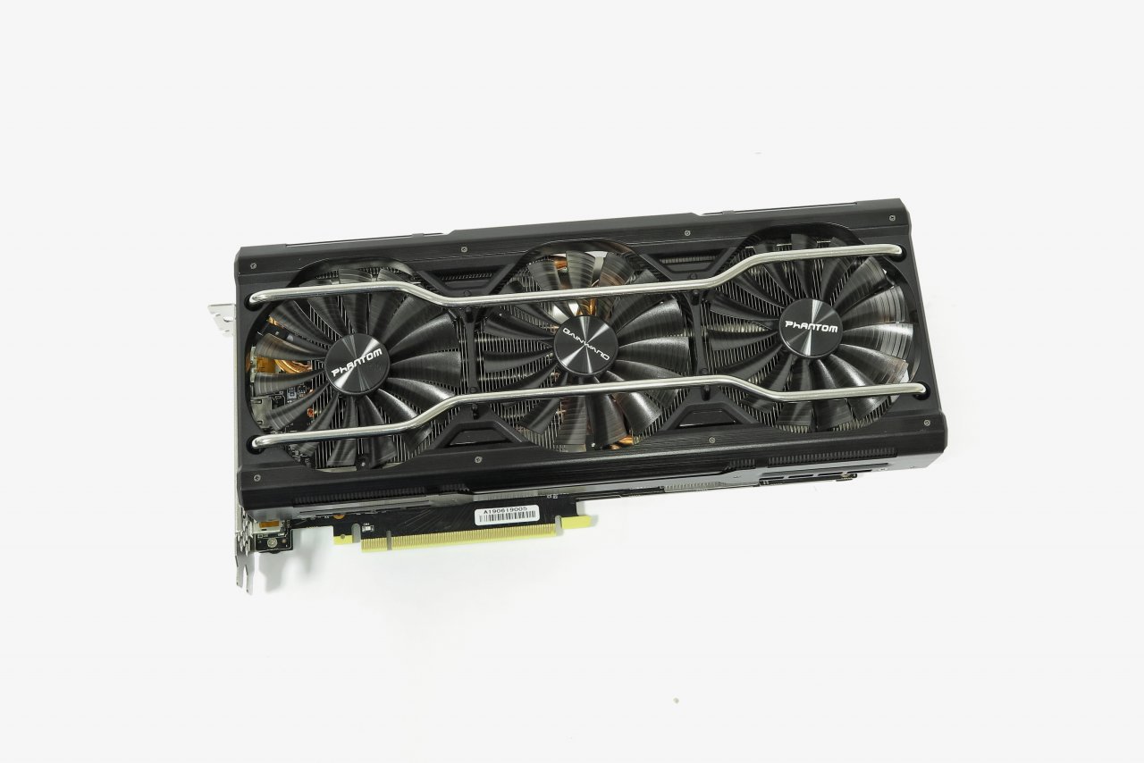 [20/12/2019] Bei Nvidia lohnt sich - außer für ganz besondere Ansprüche - maximal eine GeForce RTX 2070 Super, hier eine Gainward Phantom für 560 Euro.