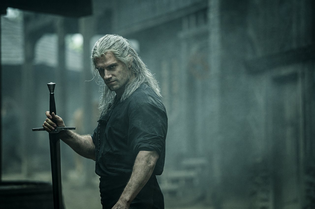 Henry Cavill als Hexer Geralt in der ersten Staffel von The Witcher auf Netflix.