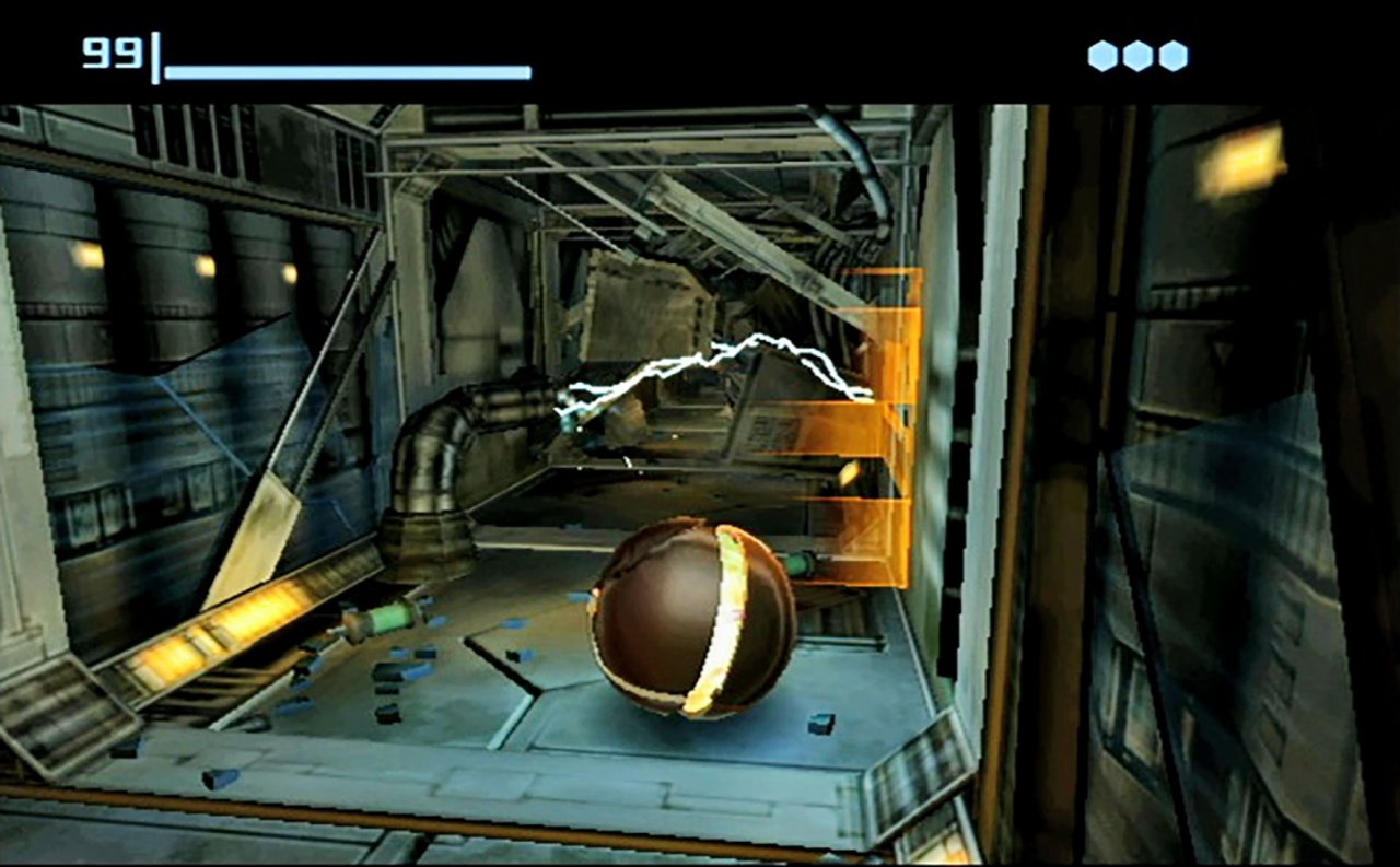 [14/09/2021] Egal, wie sehr sich die Metroid-Serie im Laufe der Jahrzehnte veränderte: Auch in Metroid Prime war es möglich, sich in eine handliche Kugel zu verwandeln.