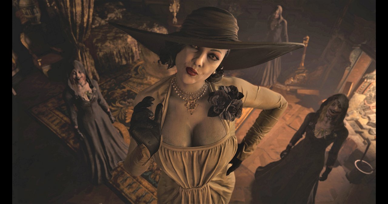 Lady Dimitrescu zusammen mit zwei ihrer Töchter.