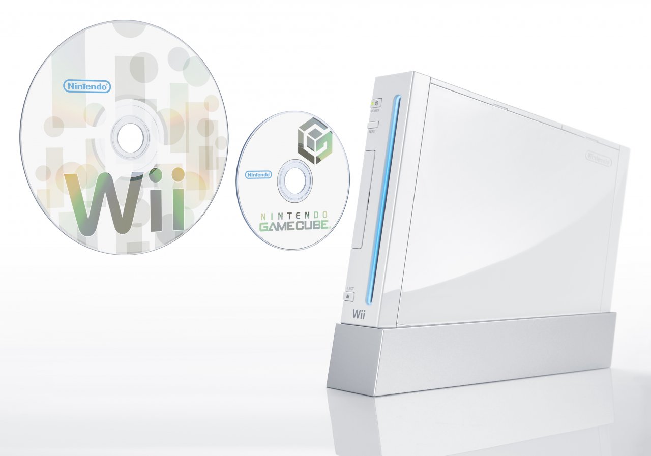 [11/01/2022] Ähnlich wie PlayStation 3 und Xbox 360 konnte man auch die Nintendo Wii wahlweise aufstellen oder hinlegen. Die Konsole passt aufgrund ihrer schlanken Abmessungen problemlos in jeden TV-Schrank.
