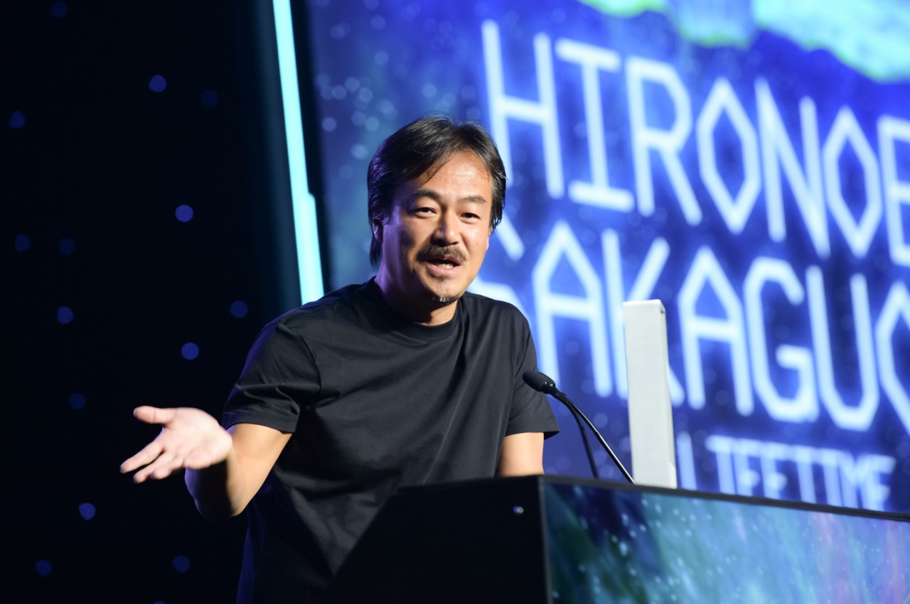 [07/07/2022] 2015 nahm Hironobu Sakaguchi auf den Game Developers Choice Award eine Auszeichnung für sein Lebenswerk entgegen. Hervorgehoben werden insbesondere sein außergewöhnliches Storytelling-Talent und seine Fähigkeit, „schwere“ und bewegende Themen aufzugreifen.