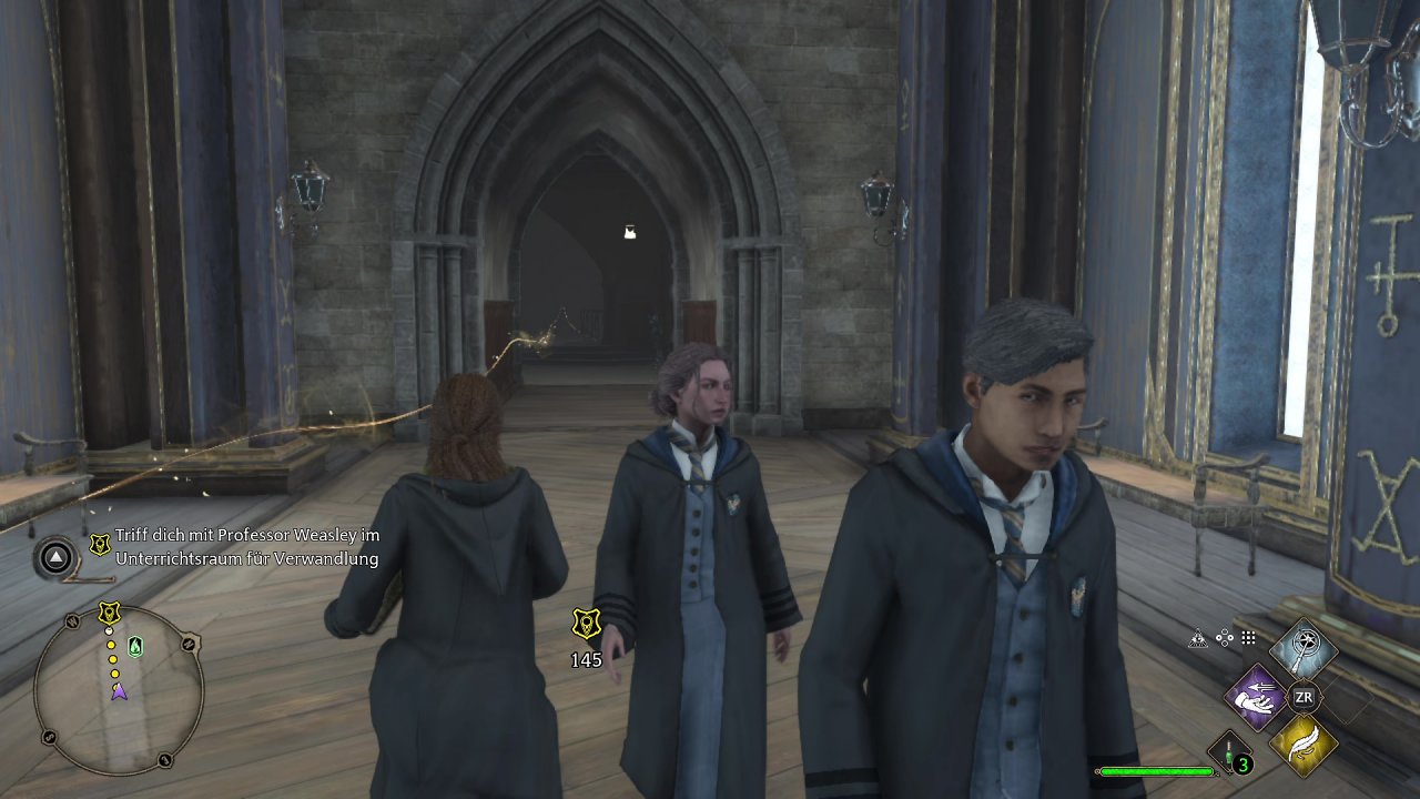 Mehrere Schüler auf dem Gang