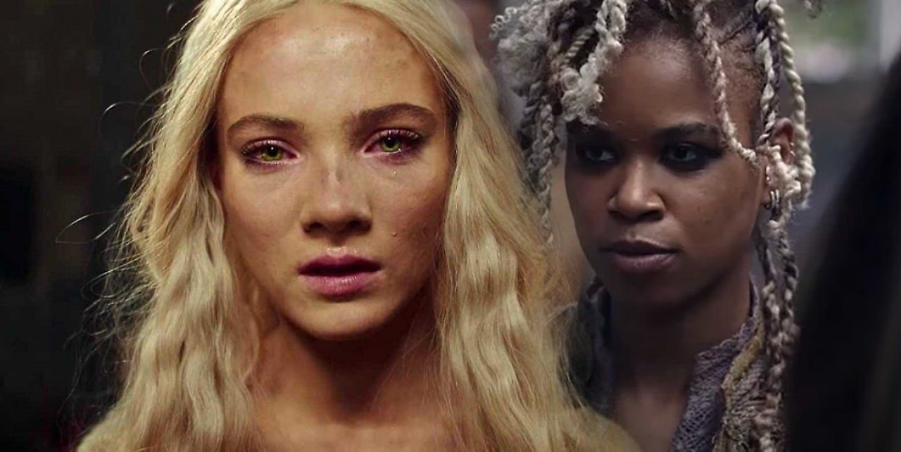 Freya Allan und Christel Elwin in The Witcher