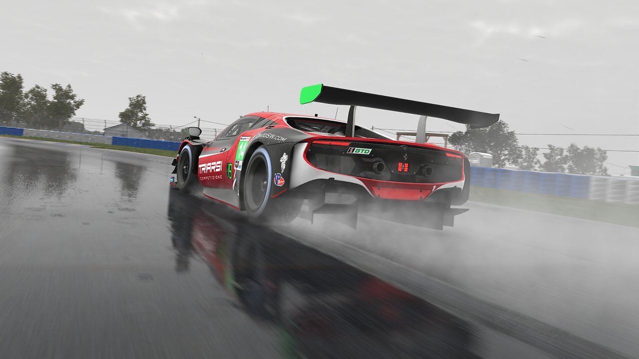[15/01/2026] Wer in iRacing bei feuchten Bedingungen um den Sieg kämpfen möchte, muss hin und wieder die Regenlinie wählen, um das Maximum aus den Verhältnissen herauszuholen.