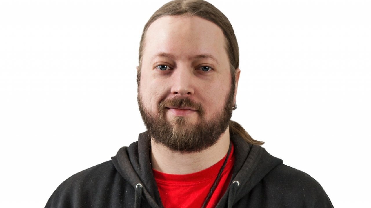 [27/05/2026] SASCHA LOHMÜLLER - Hach, wie toll, mein Lieblings-RPG der letzten 15 Jahre bekommt überraschenderweise einen weiteren DLC spendiert. Und ich darf sogar noch mal den grimmigen Geralt zur Monsterhatz ausführen - wunderbar! Ich freue mich zwar schon darauf, im vierten Witcher mit Ciri neue Abenteuer zu erleben, aber eine Rückkehr zu Geralt hat auch was. Ein wenig wie Nach-Hause-Kommen nach einem spektakulären Urlaub - vertraut und ruhig, aber eben auch schön. The Witcher 3 hat mich gute 250 Stunden blendend unterhalten und eigentlich endete es - für mich - auch perfekt. Der Name lässt ja vermuten, dass es vielleicht in die Vergangenheit des Hexers geht, was an meinem 