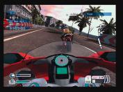 Indem Sie auf die Gegner auffahren, machen Sie diese nervös. 
BILD: PLAYZONE