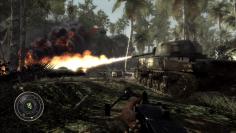 Call of Duty 5 - Feuer frei: Später im Spielverlauf dürft ihr selbst einen Panzer steuern. Das ist aber lange nicht so beeindruckend wie diese Szene. (BILD:play³)
