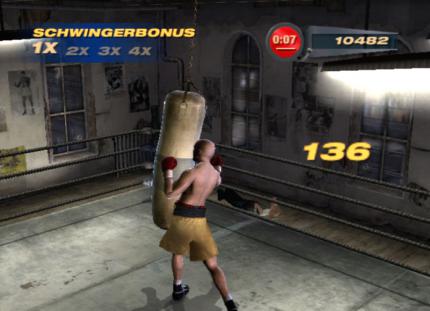 Der Sandsack gehört zum Boxtraining einfach dazu.