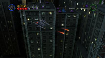 Auch Batmans diverse Fortbewegungsmittel (hier das Batwing) kommen zum Einsatz.