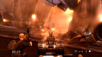 Resistance 2 (PS3) - Hinterhalt: An Bord eines Chimera-Schiffes wird’s extrem brenzlig. (BILD: play³)
