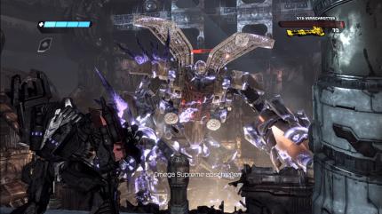 Transformers: Kampf um Cybertron im Test - Gigantisch - Der letzte Bosskampf der Decepticon-Kampagne ist wahrlich episch. Ihr müsst dabei den riesigen Omega Supreme fällen. Das ist nicht allzu kompliziert, beeindruckt aber dennoch.