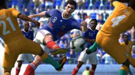 Im exklusiven Interview plaudert Videogameszone.de mit Seabass und Jon Murphy. PES 2011 steht als Thema ganz oben auf der Liste. 