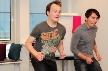 Kinect Sports im Test - Sebastian und Thorsten im 100m-Sprintduell.