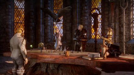 Dragon Age: Inquisition im Test - Zentrale Steuerstelle der Inquisition ist der Rats-Raum, in dem ihr wichtige Entscheidungen über den Spielfortgang trefft.