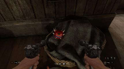 Eines der vielen Easter-Eggs im Spiel: ein Plüsch-Cacodemon aus Doom. Gibt es übrigens auch im Bethesda-Shop. So ein Zufall! (PC)