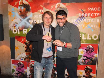 Omar Shakir (rechts) ist der Producer von Just Cause 3 - den irren Typen daneben kennen wir nicht.