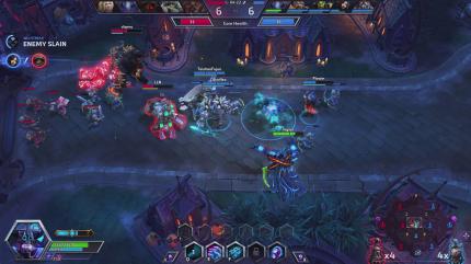 Kel'Thuzad setzt auf zerstörerische Distanzmagie.