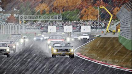 Das Wetter ist ein entscheidender Faktor während der Rennen. Aquaplaning und schlechte Sicht werden schnell euer Feind.