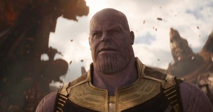 Thanos vergießt Tränen für seine Ziehtochter Gamora - und bringt sie schließlich trotzdem um.