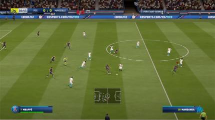 Edinson Cavani und Kylian Mbappe von PSG im Zusammenspiel.
