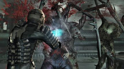 Dead Space verzichtet auf ein HUD und verlegt sämtliche Bildschirmanzeigen direkt ins Spiel. Die Lebensenergie zeigt der hier gelbe Balken auf dem Rücken an.&nbsp;