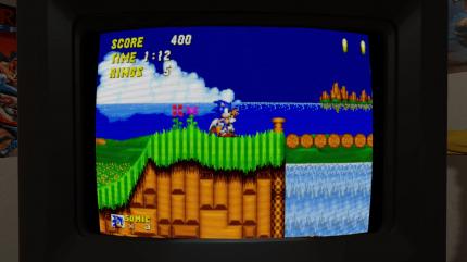 Retrosammlungen wie die SEGA Genesis Collection können den Scanline-Effekt und die Röhren-TV-Wölbung mehr oder weniger überzeugend simulieren.&nbsp;