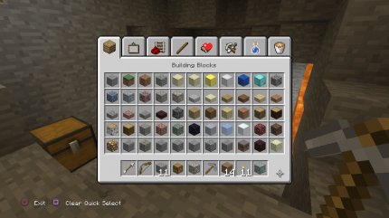 <em>Minecraft </em>verbindet Windows, Xbox, Mobile, VR und Nintendo Switch miteinander. Das Spiel vereinigt also – von Sonys Playstation abgesehen – alle Plattformen und kreiert so eine nahezu umfassende Community.