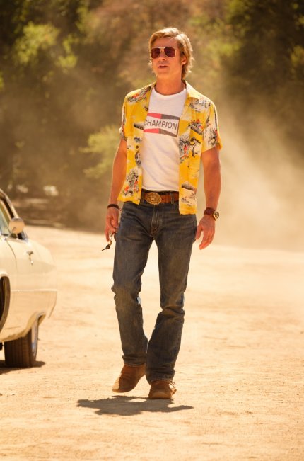 Cliff (Brad Pitt) auf der Spahn Ranch.