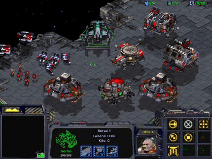 Blizzards Starcraft (1998) ist strategisch so anspruchsvoll, dass es um die Jahrtausendwende von der US Air Force genutzt wird, um angehende Offiziere dahingehend zu trainieren, unter Stress in Krisensituationen die Nerven zu behalten.