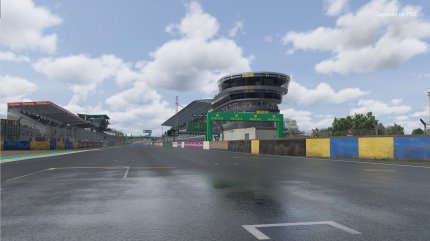 Der Klassiker: In GT7 können wir das 24-Stunden-Rennen von Le Mans mit den echten Fahrzeugen nachspielen.