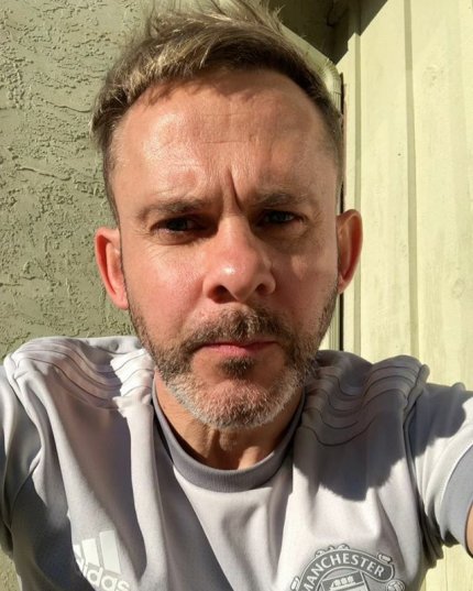 Der Schauspieler ist für seine Rollen in Herr der Ringe und Lost bekannt. Ab dem 5. November spielt er Jannik Richter im neuesten Call of Duty – einen deutschen Offizier.