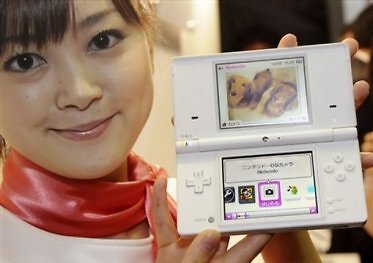Japan: Nintendo DSi führt Hardware-Charts an
