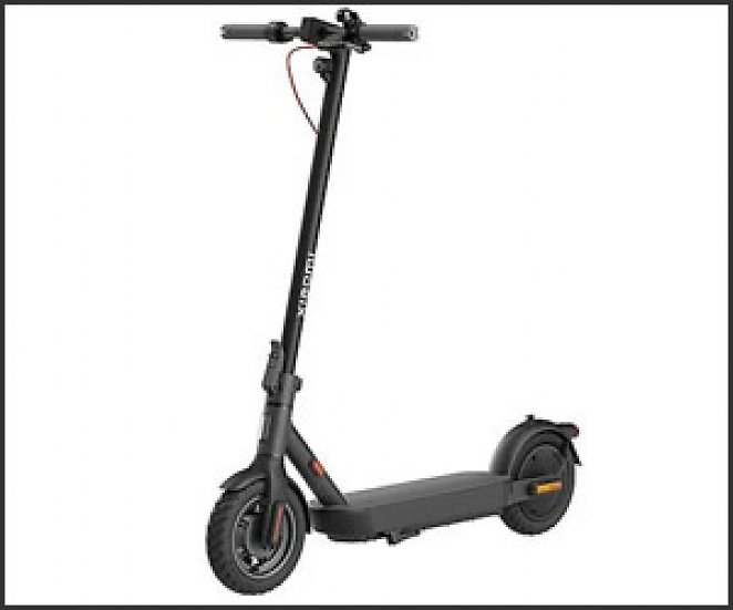 XIAOMI Electric Scooter 4 Pro 2nd Gen E-Scooter (10 Zoll, Black)
