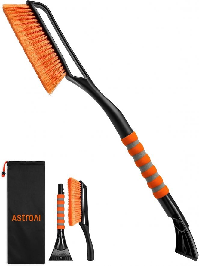 AstroAI Eiskratzer Auto mit Besen Schneebesen Abnehmbarer 68CM Lang mit große Kante Borsten & Ergonomischem Schaumstoffgriff & Langlebiger Scheibenkratzer lackschonend für Auto Orange