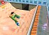 &Uuml;BERSTEIGER In der Halfpipe legt Ami einen halsbrecherischen Trick mit dem Tretroller hin.