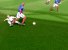 Marco Rehmer holt seinen Gegenspieler von den Beinen.