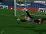 US-Keeper Brad Friedel hat Glück, dass der Ball am Tor vorbei streicht.