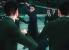 Dieser Film hat der Sonnenbrille zu jeder Tages- und Nachtzeit erst so richtig populär gemacht: Die Matrix. In der Videospielumsetzung <strong>Matrix - Path of Neo</strong>, dürft ihr euch selbst mit den ebenfalls sonnenbrillentragenden Agenten herumschlagen.