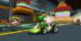 Mario Kart Wii (Wii) - Coole Pisten, coole Items und noch coolere Charaktere: In Mario Kart Wii düst ihr mit etlichen Nintendo-Helden durch eine quietschbunte Welt, sammelt Items und ballert gegnerische Fahrer aus dem Weg. Ein idealer Spaß für die ganze Familie!