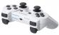 DualShock 3-Controller - Der Sixaxis-Controller der ersten PS3-Konsolen floppte gnadenlos. Keine Vinrationsfunktion, dafür aber rudimentäre Bewegungssteuerung. Sony führte daraufhin den DualShock 3 für die PS3 ein.