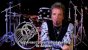 Joey Kramer und seine Kollegen sprechen zwischen den Songs über denkwürdige Augenblicke ihrer Karriere.