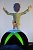<strong>Kinect-Enthüllung:</strong> Microsofts Bewegungssteuerung verzichtet auf jegliche Controller, sondern erkennt dank 3D-Kamera den Körper des Spielers. Eine spannende Idee, die bereits vor einem Jahr unter dem Codenamen "Project Natal" angekündigt wurde. Kurz vor der E3 wurden dann der finale Name Kinect sowie einige Casual-Games enthüllt. Das war nix Besonderes, doch das dazu gehörige Event wirkte einfach maßlos übertrieben. Das Publikum trug weiße Ponchos, die ab und an leuchteten, Zirkuskünstler tollten umher und die Enthüllung des finalen Namens der Hardware wurde so bombastisch inszeniert, als hätte Microsoft ein Heilmittel für Krebs gefunden. Da konnten die gezeigten Spiele ja nur enttäuschen! 