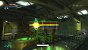 <strong>Rock of the Dead:</strong>Wie geil ist das denn? Ein Zombie-Shooter mit Gitarrensteuerung! Rock of the Dead erinnert ein wenig an Segas Dreamcast-Actionspiel The Typing of the Dead, bei dem ihr Zombies mit Tastatur und fehlerfreiem Tippen besiegt habt. Hier klackert ihr nun schnellstmöglich die über den Gegnern angezeigten Tastenkombinationen weg. Das ist allerdings nicht mit Musik unterlegt, sondern mit Waffensounds. Die Endbosse hingegen spielen sich wie Guitar Hero-Songs, also mit passender Musik. Sieht grafisch nicht spektakulär aus, kommt dafür aber wohl zum Budget-Preis. Und Neil Patrick Harris leiht dem Game seine Stimme. Legendary! 