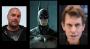 Die deutsche Stimme von <strong>Batman</strong> in Arkham Asylum, <strong>David Nathan</strong> (l.), ist bekannt als Synchronsprecher von Christian Bale und Johnny Depp. <strong>Kevin Conroy</strong> (r.) hat den dunklen Ritter in den USA bereits in einer Zeichentrickserie gesprochen und erlangte Kultstatus.