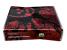 Xbox 360 im offiziellen Gears of War 3-Design. Beim Einschalten und Öffnen der Lade ertönen markante Gears of War-Sounds.