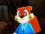 Conkers Bad Fur Day (2001 N64) - 
Es ist schwer, dieses Spiel als reines Jump'n'Run zu bezeichnen. Viel mehr ist es ein völlig abgedrehter Genre-Mix mit zahlreichen Anspielungen auf Hollywood-Blockbuster und einem Humor, der nicht selten unter die Gürtellinie fällt. Conkers Bad Fur Day ist in seiner Art und Weise einzigartig und in vielerlei Hinsicht bis heute auch unerreicht. Rare präsentierte hiermit 2001 vielleicht ihren letzten Titel, der das Prädikat "Ausnahmespiel" verdient hatte.
Oder wo gab es sonst noch Bosskämpfe gegen singende Kothaufen? :D